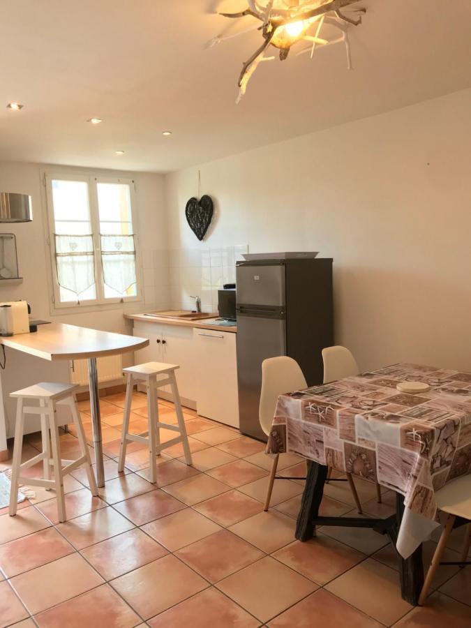 Le Bois Flotte Villa Arrigny Exteriör bild